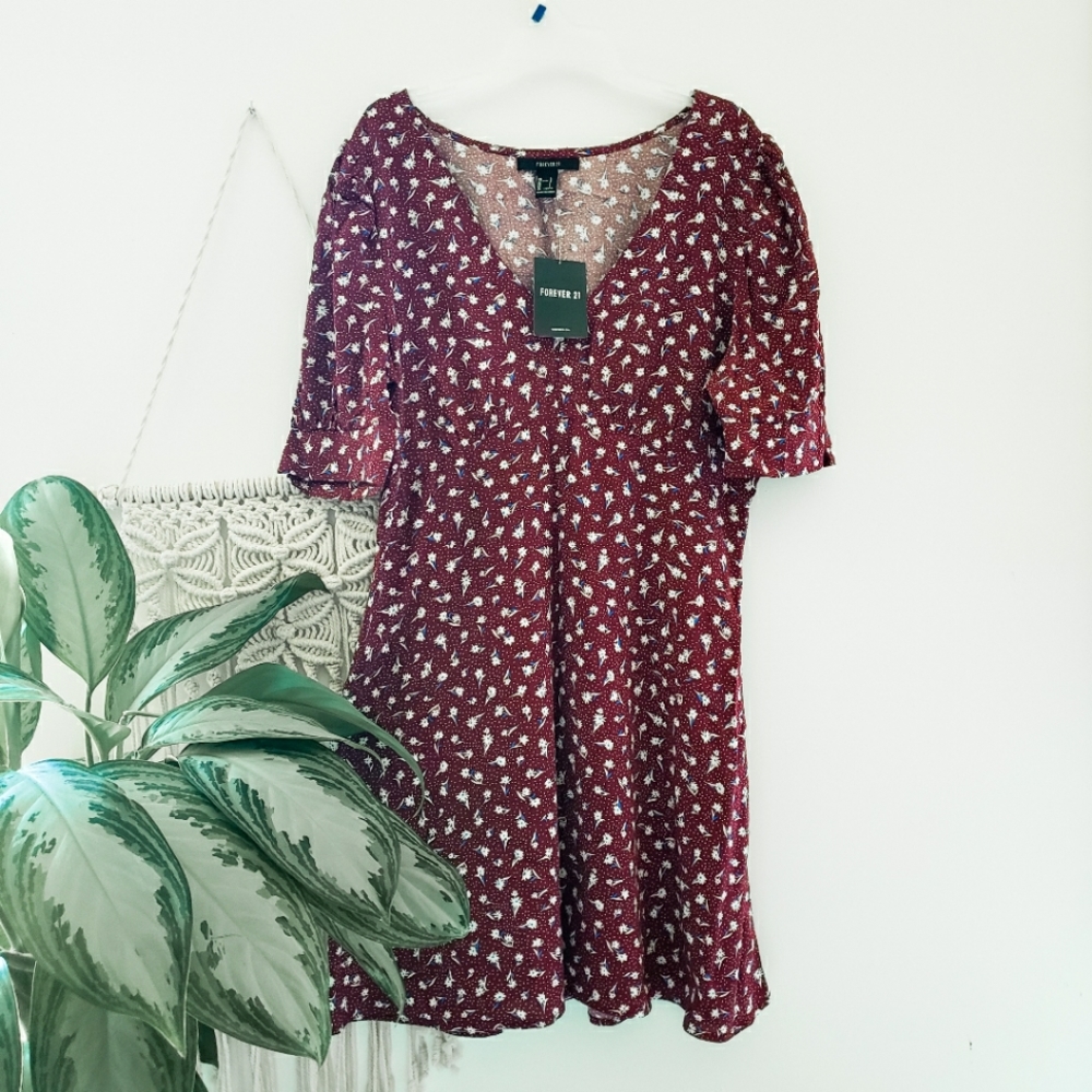 Forever 21 mini ruched red puff sleeve dress sz l